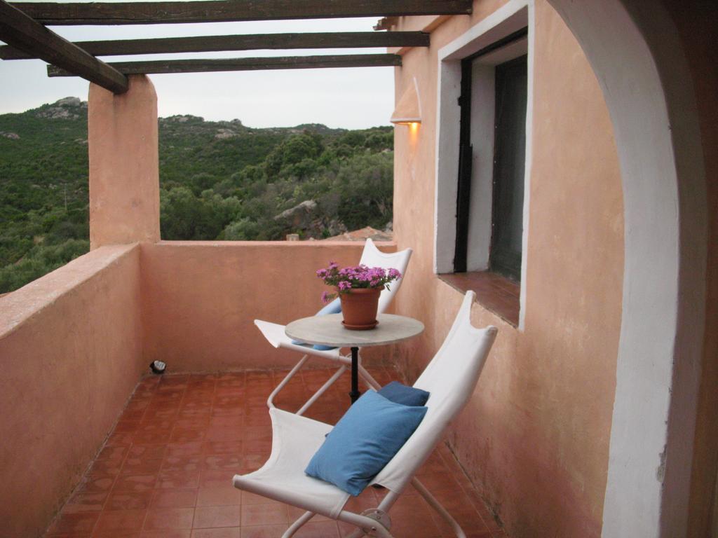 Bilocale Ginestre - Costa Smeralda Abbiadori Ngoại thất bức ảnh